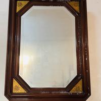 Vasto assortimento di specchi e quadri in legno