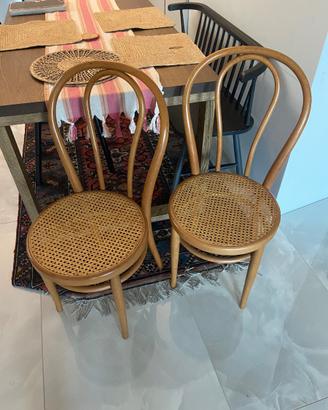 Coppia di Sedie Thonet in Legno Curvato