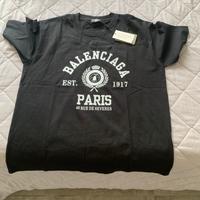 T shirt balenciaga
