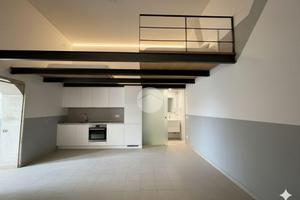 MONOLOCALE A CASAVATORE