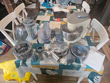 Robot cucina multiuso kenwood multione KHH30