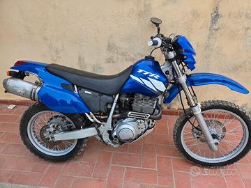 TT 600 R  a.e 2003 finanziabile 