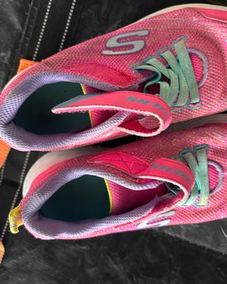 Sketchers 33