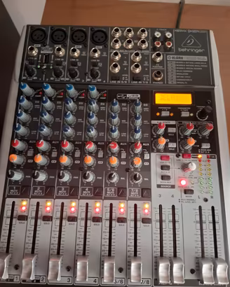 MIXER BEHRINGER QX1204USB 