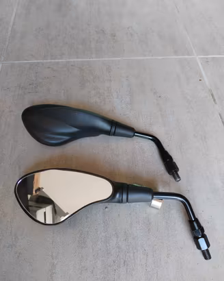 Specchietti moto o scooter 