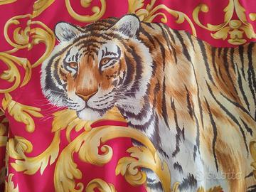 Salvatore Ferragamo camicia in seta vintage 