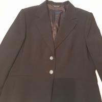 Tailleur nero giacca e pantalone