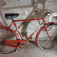 bici uomo ruote n 28, è un po' che è ferma,ma è ok