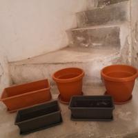 Vasi in plastica diverse tipologie 