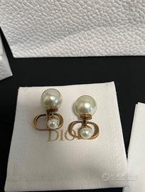 Orecchini da donna in metallo dorato