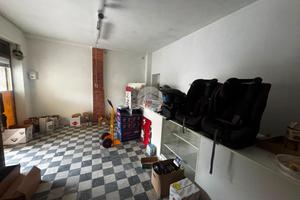 NEGOZIO A MASSAROSA
