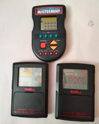 3 videogiochi portatili vintage