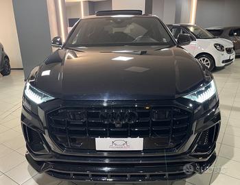 Audi Q8 45 TDI quattro S-Line Matrix/Tetto iva ESP