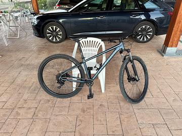 Mtb Specialized Rockhopper 2021 alluminio, tg M