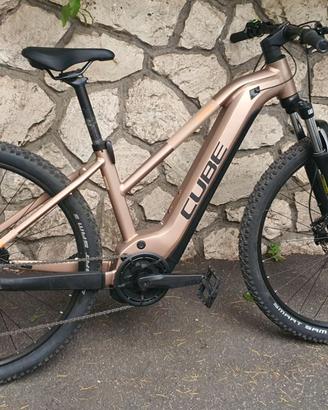 e-bike CUBE Reaction perfetta
