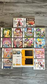 NintendoDsiXL Gialla COMPLETA con scatola+17giochi