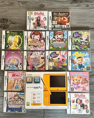 NintendoDsiXL Gialla COMPLETA con scatola+17giochi