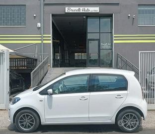 Volkswagen UP Metano 15€ 360km clima