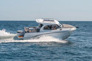 Beneteau Antares 8 OB V2