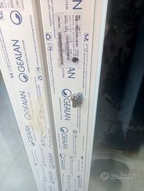 p.finestrac con serratura 