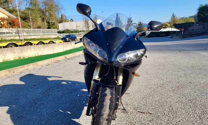 Yamaha R1 2005 - 28mila km - 172cv - 172kg