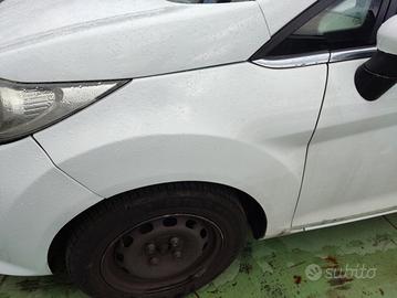 Parafango sinistro FORD FIESTA del 2010