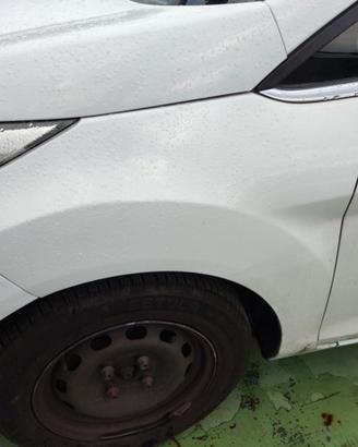 Parafango sinistro FORD FIESTA del 2010