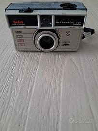 macchina fotografica kodak instamatic 