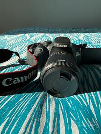Kit reflex Canon 600D solo 3400 scatti!