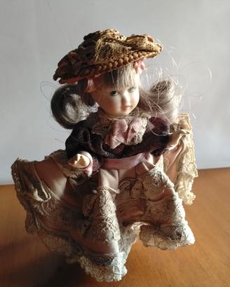 Bambola in Porcellana Vintage Stile Vittoriano 