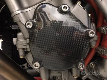 Protezione in carbonio carter MV Brutale