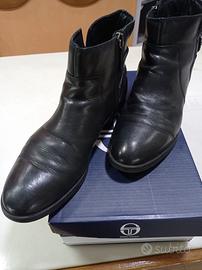 Stivaletti bassi neri in pelle mis.41