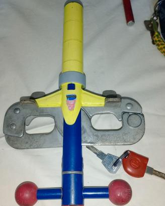 Bloster & Bullock Blocca Pedali Per Auto