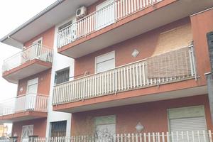 4 vani con terrazzino pressi scuola vittorini