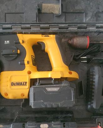 Tassellatore Dewalt 18V DC212 batteria litio