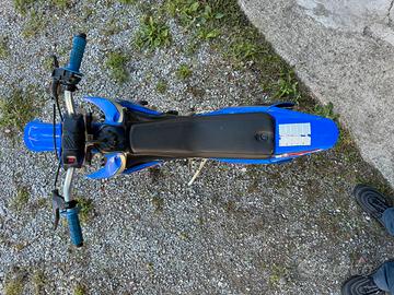 Minimotard pollini 70 cc ad aria