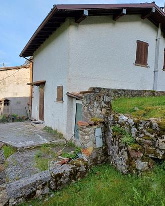 Immobile a Pertica Bassa borgo Spessio