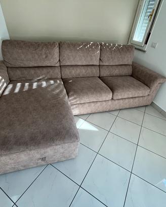 Divano angolare Poltronesofà