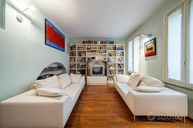 4 LOCALI A REGGIO NELL'EMILIA