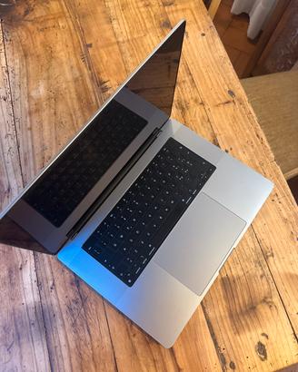 Macbook Pro 16’ M1 1 TB 16 GB scheda logica rotta