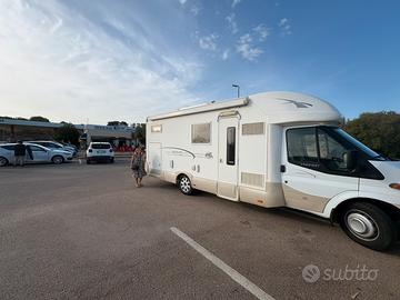 Camper semintegrale kentucky Roial4