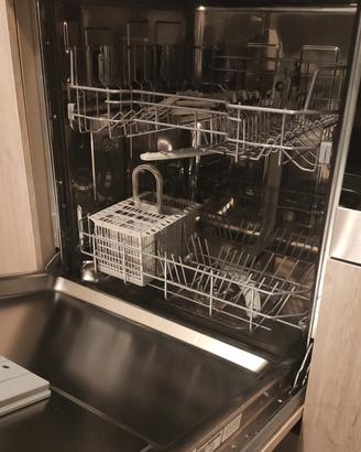 lavastoviglie da incasso indesit fast and clean