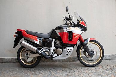 Honda Africa Twin XRV750 RD04 - Storico FMI