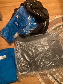 9 borse Asics