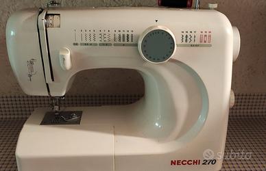 Macchina da cucire Necchi