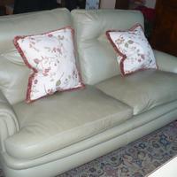 Usato ben conservato un piccolo punto danneggiato