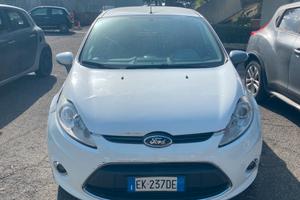 Ford fiesta benzina