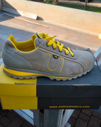 SCARPE DIADORA ANTINFORTUNISTICHE NUOVE  N.44