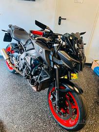 Yamaha MT-10 SCARICO MIV + DECAT+CENTRALINA+MANUBR