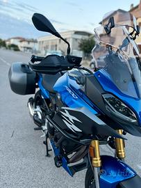 BMW F900 XR
